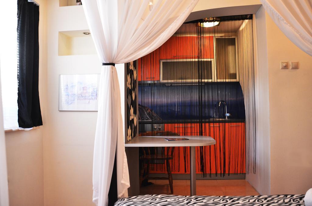 Hostel Kalonis Skopje Ngoại thất bức ảnh