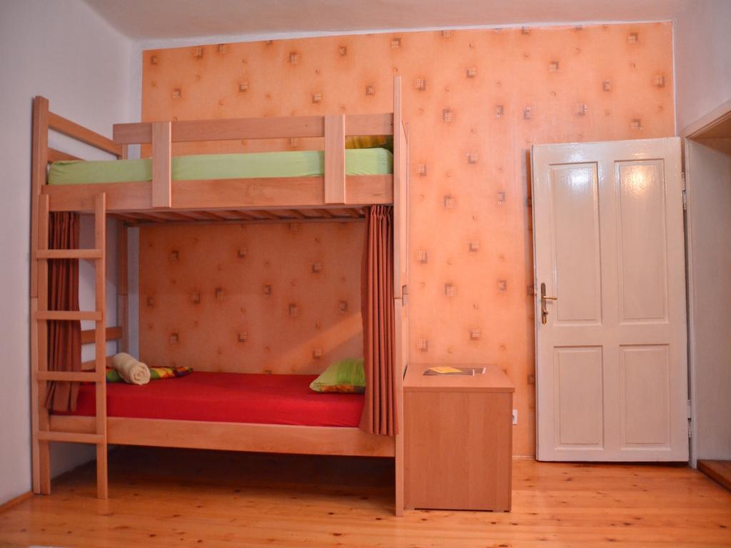 Hostel Kalonis Skopje Phòng bức ảnh