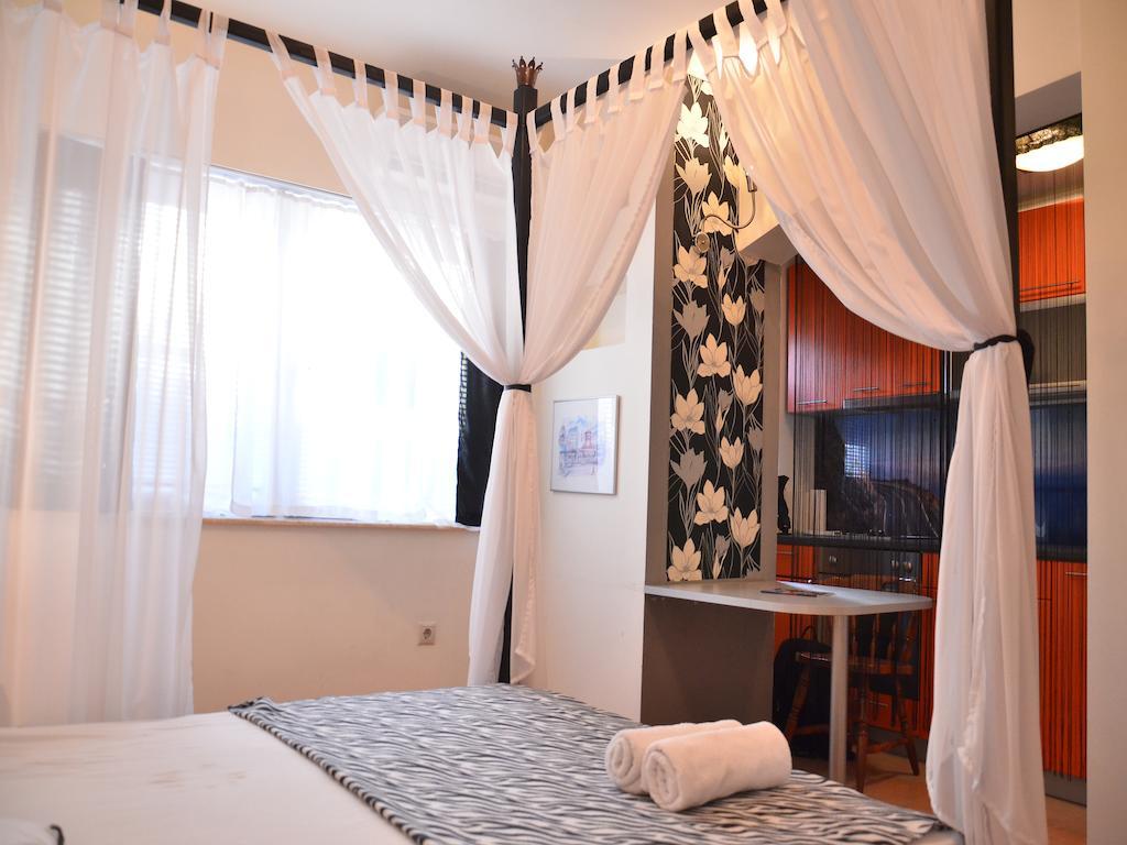 Hostel Kalonis Skopje Ngoại thất bức ảnh