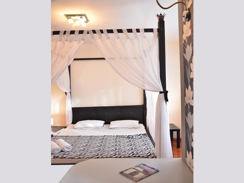 Hostel Kalonis Skopje Ngoại thất bức ảnh
