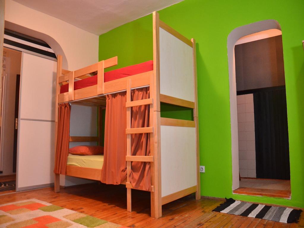 Hostel Kalonis Skopje Phòng bức ảnh